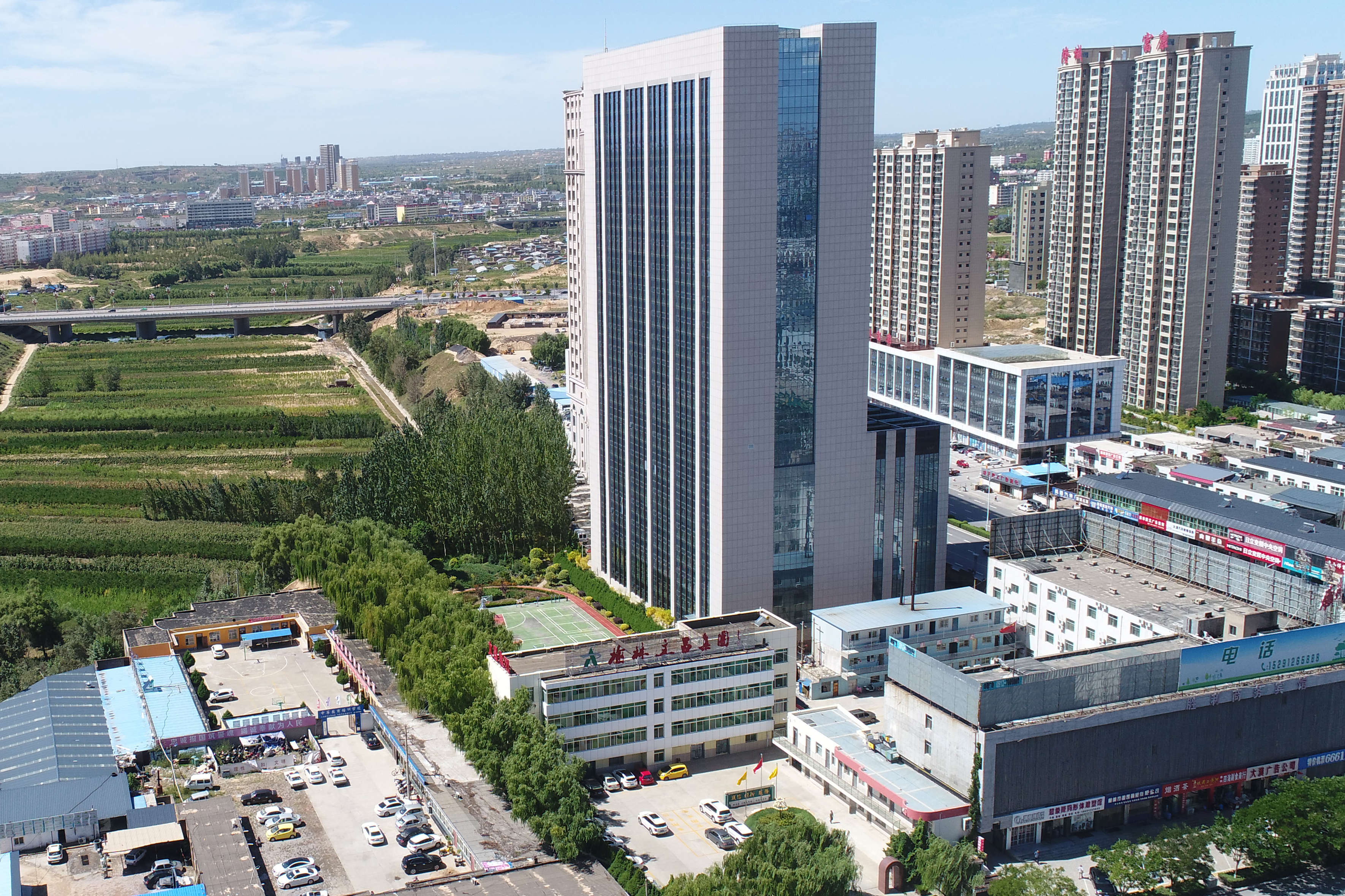 公司大楼.jpg